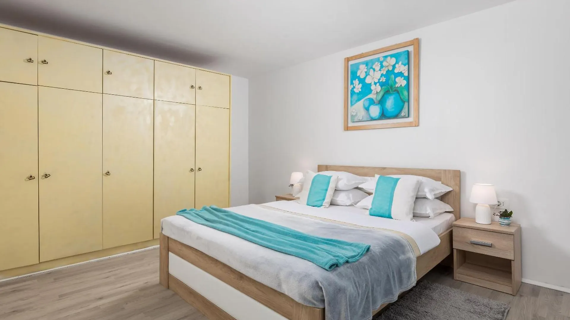 Apartments Helix Rijeka 0*,
